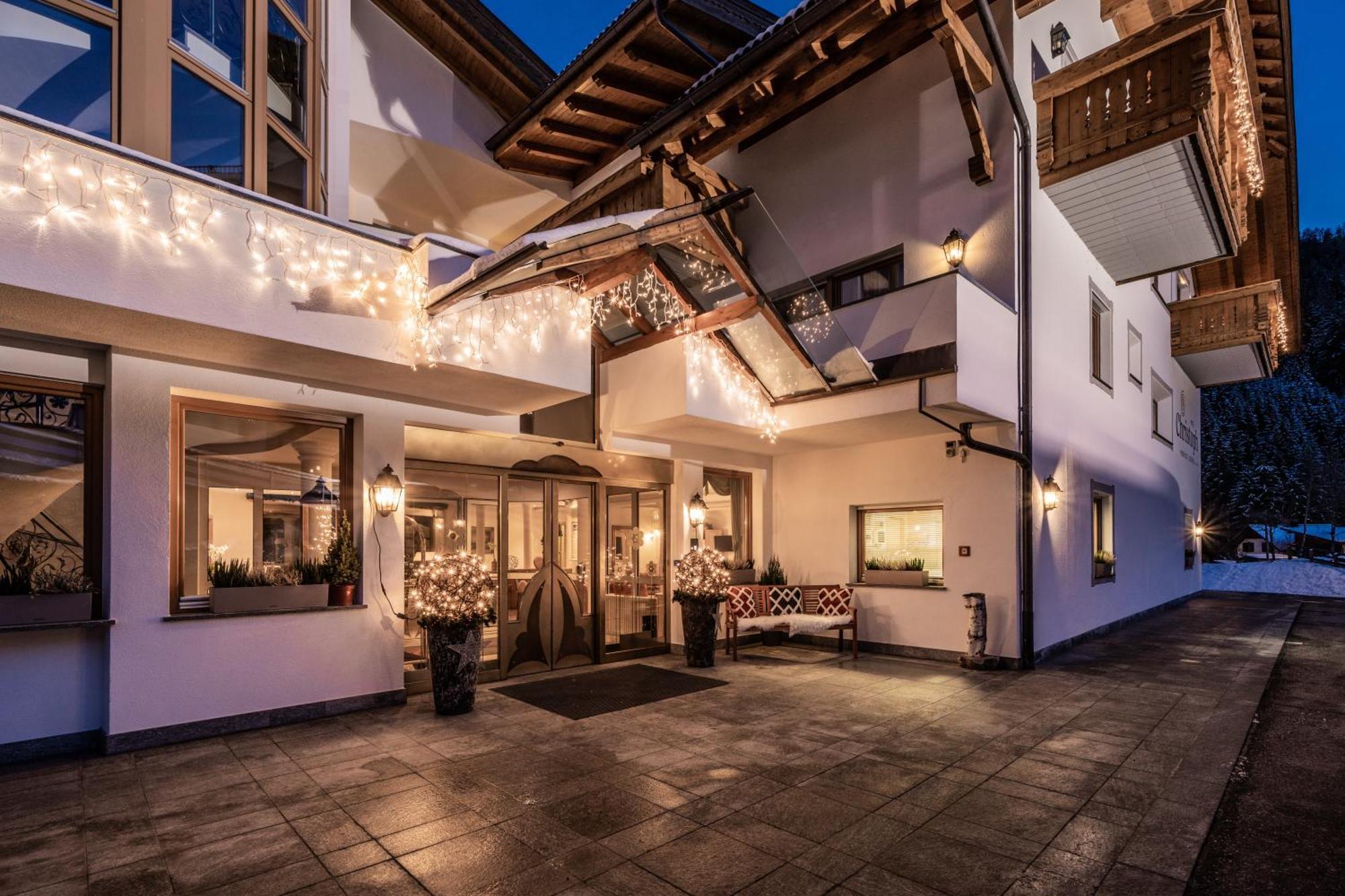 Hotel Christoph Olang ภายนอก รูปภาพ