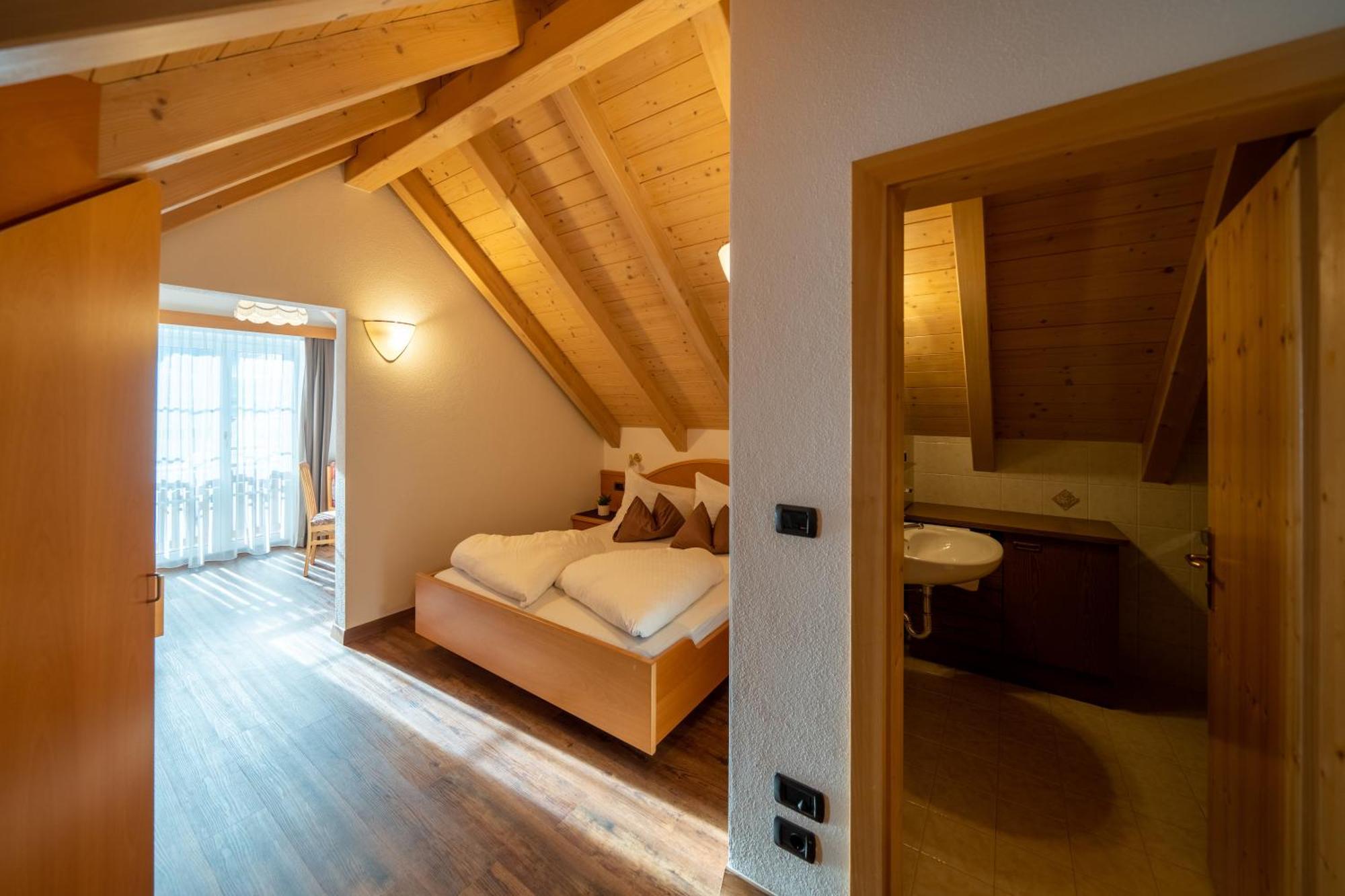 Hotel Christoph Olang ภายนอก รูปภาพ