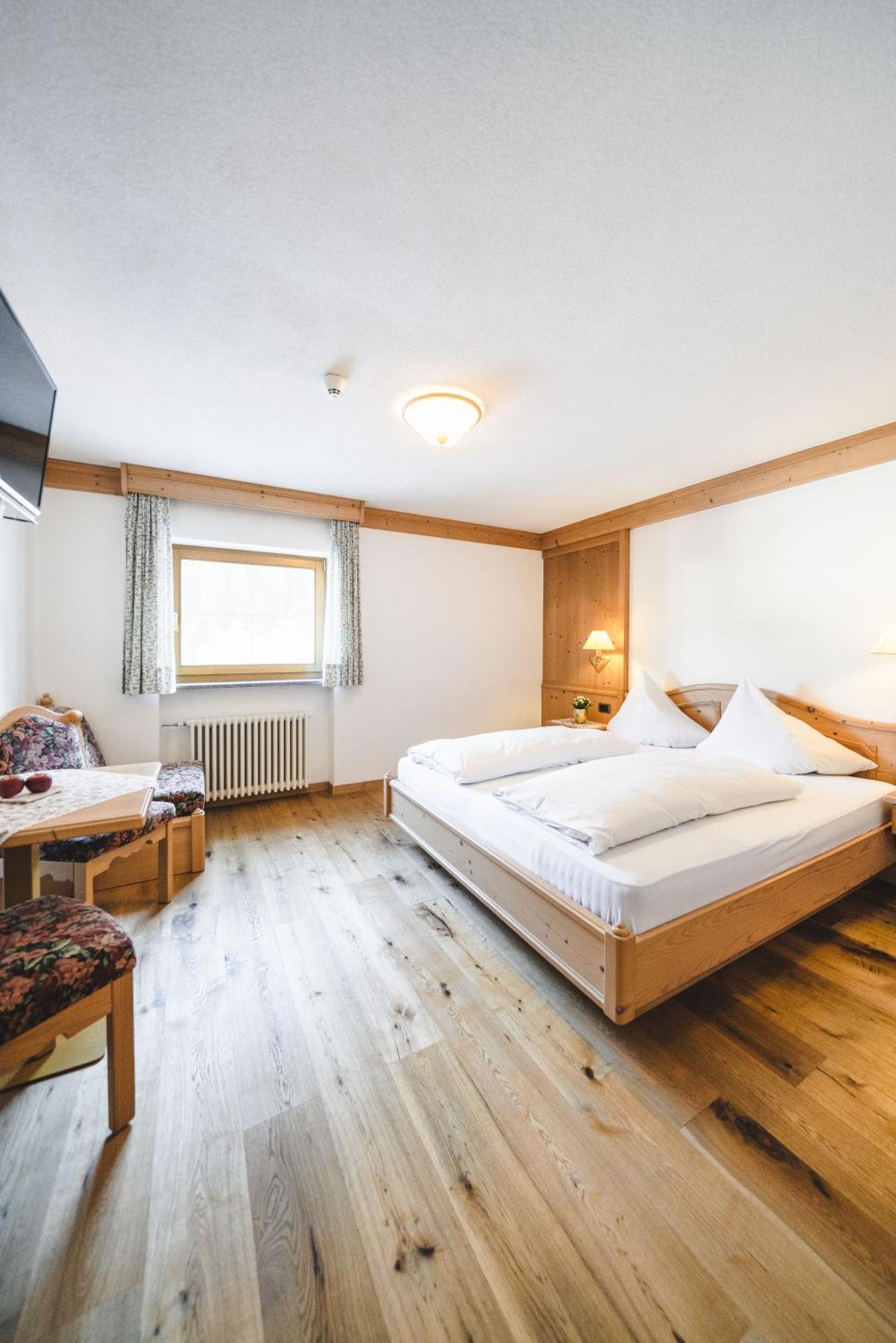 Hotel Christoph Olang ภายนอก รูปภาพ