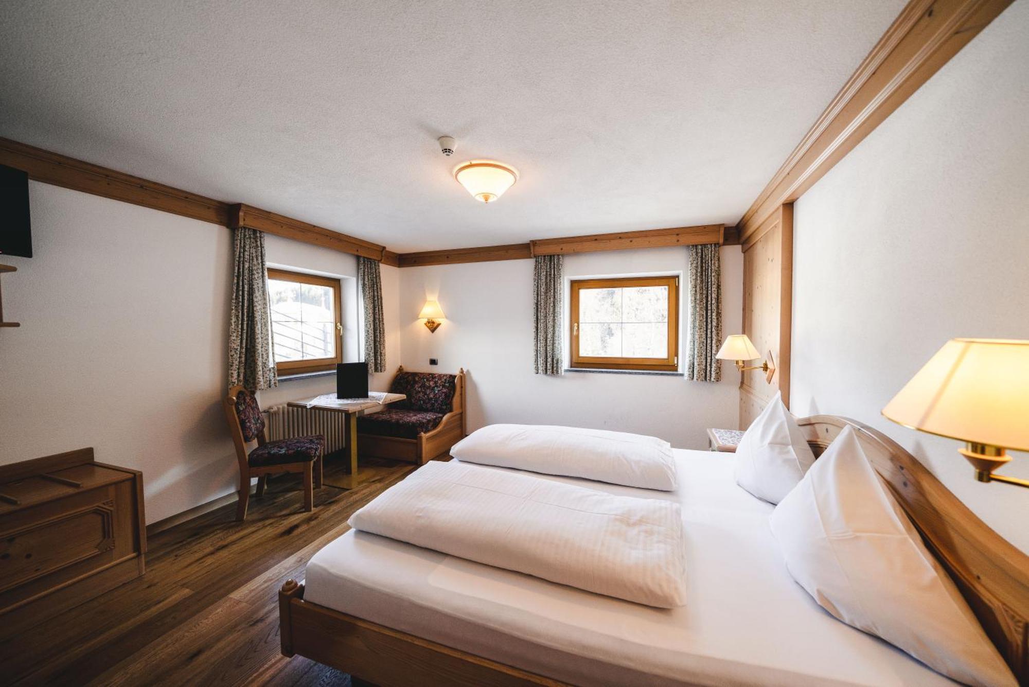 Hotel Christoph Olang ภายนอก รูปภาพ